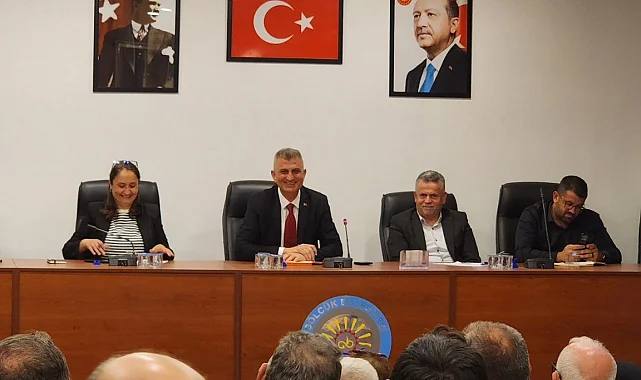 Gölcük'te Başkan Sezer muhtarları dinledi