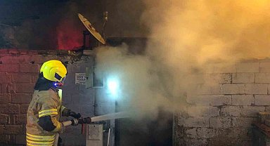 Gönen'de ev yangını paniğe neden oldu