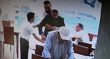 Gümüşhane'de boğazına yemek kaçan yaşlı adamı Heimlich manevrasıyla kurtardı