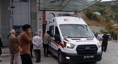Gümüşhane'de tünel içinde iki araç kafa kafaya çarpıştı: 5 yaralı