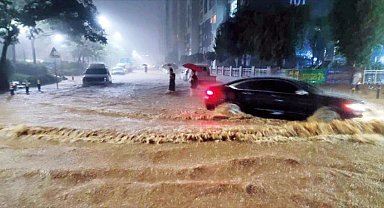 Güney Kore'de şiddetli yağışta 1 kişi öldü, 2 bin 523 kişi tahliye edildi
