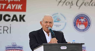 Güreşçiler meydana indi, Karakucak güreşleri başladı