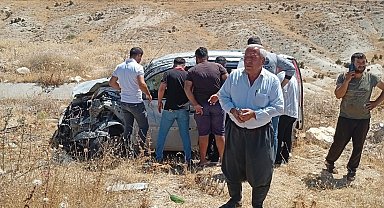 Hafif ticari araç şarampole yuvarlanarak takla attı