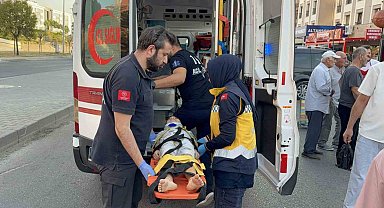 Hafif ticari aracın çarptığı çocuk hastanelik oldu