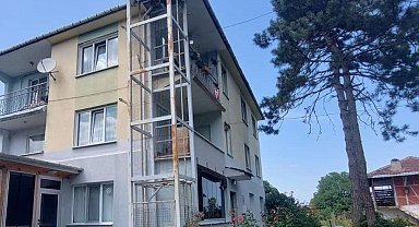 Halatı kopan asansör sonu oldu: Eski belediye başkanı son yolculuğuna uğurlandı