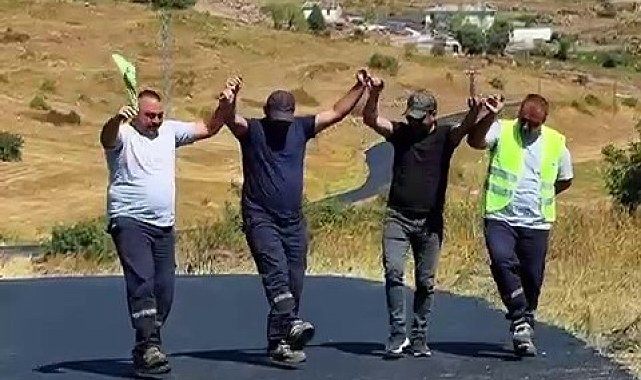Halaylı çalışma sosyal medyada gündem oldu