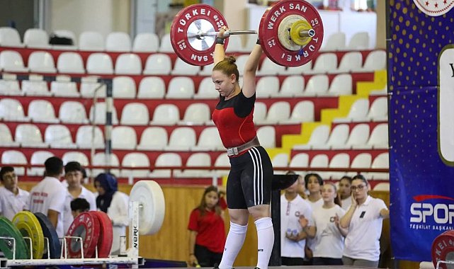 Halter Yıldızlar Kulüpler Türkiye Şampiyonası'nın açılış seremonisi yapıldı