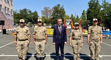 Hamur'da 30 Ağustos Zafer Bayramı törenle kutlandı