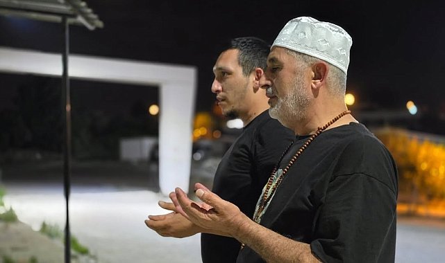 Hatay'da camilerde kuraklık, yangınlar ve şehitler için dua edildi