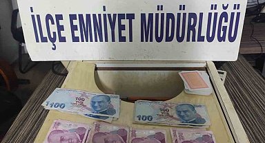 Hatay'da kumar baskını: Para, iskambil kâğıdı ve oyun makinesi ele geçirildi