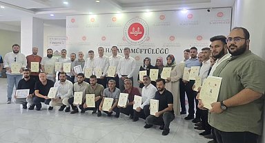 Hatay'da müftülük personeline başarı belgesi verildi