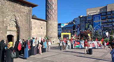 Hekim ve sağlıkçıların Erzurum'daki 93 haftalık sessiz yürüyüşü sürüyor