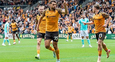 Hull City son nefeste güldü