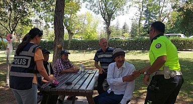 Huzurevi sakinlerine dolandırıcılığa karşı bilgilendirme