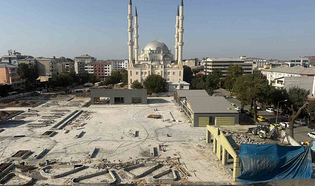 Iğdır'da Haydar Aliyev Parkı'nda yapımı devam eden alandaki yıkıma tepki