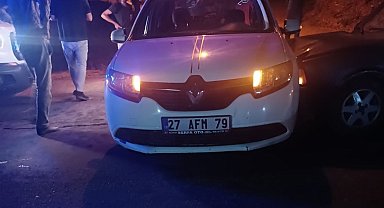 İki otomobil çarpıştı: 2 yaralı