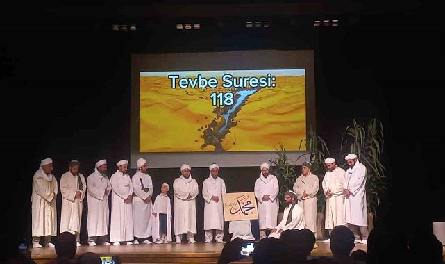 İlk kez din görevlilerinin profesyonel bir tiyatro performansıyla sahne aldı