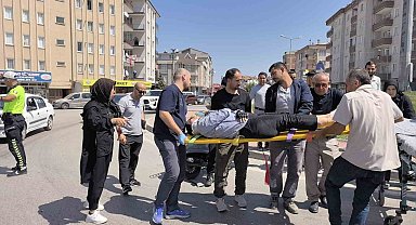 İnegöl'de motosiklet ile kamyonet çarpıştı