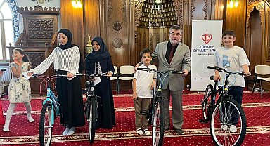 İpekyolu'nda yaz Kur'an kursları kapanış programı coşkusu