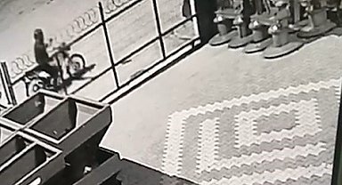 İş yerine kurşun yağdıran şüpheliler, yakalandı
