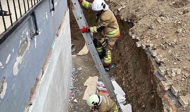 İskenderun'da bina boşluğuna düşen şahıs yaralandı