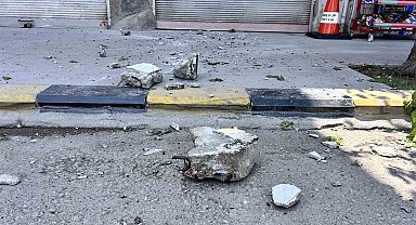 İskenderun'da binadan kopan taş parçaları korkuttu