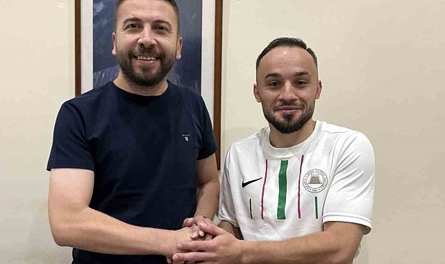 Isparta 32 Spor'dan hücuma takviye kanatlara Takviye