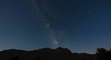 Isparta Melikler Yaylası'nda Perseid yağmuru Gökyüzü Şölenine dönüştü