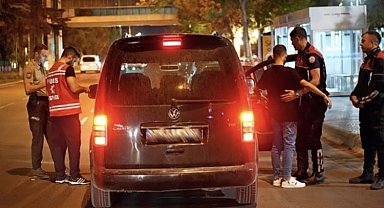 Isparta'da gece denetimi 345 şahıs ve 41 araç sorgulandı