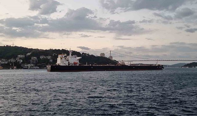 İstanbul Boğazı'nda gemi trafiği normale döndü