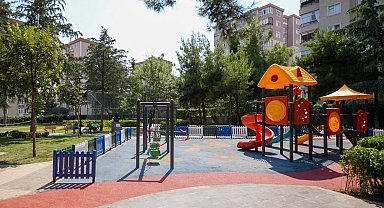 İstanbul Maltepe'de Cemal Süreya Parkı sil baştan yenilendi