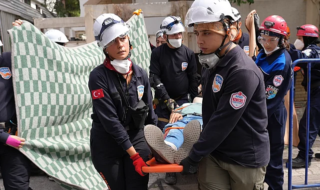 İstanbul Maltepe'de gerçeğini aratmayan tatbikat