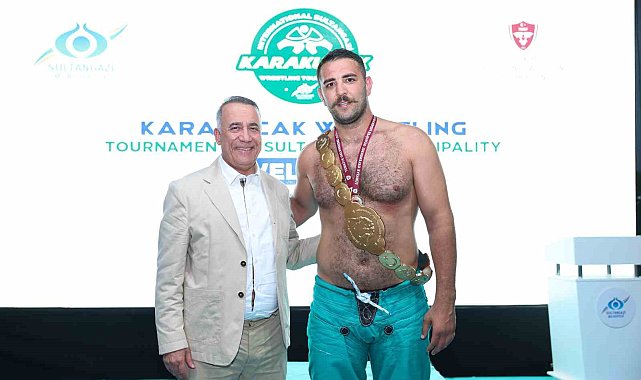 İstanbul'da Uluslararası Sultangazi Belediyesi Geleneksel Karakucak Güreşleri Turnuvası düzenlendi