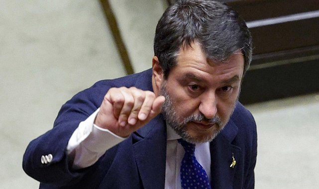 İtalya Başbakan Yardımcısı Salvini: " İstiyorsan miğferini ve tüfeğini alıp Ukrayna'ya gidebilirsin"