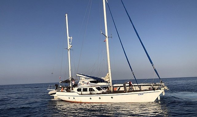 İzmir açıklarında 115 düzensiz göçmen yakalandı
