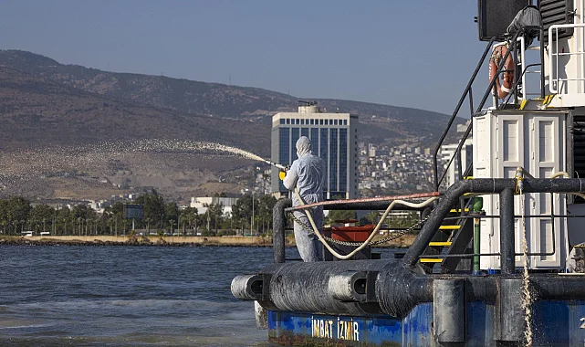 İzmir Körfezi'nde 'modifiye kil' devrede