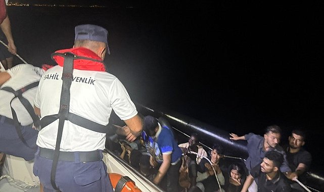 İzmir Menderes açıklarında 18 kaçak göçmen yakalandı
