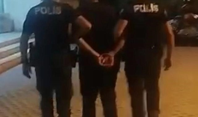 İzmir'de 11 yıl hapis cezasıyla aranan şahıs yakalandı