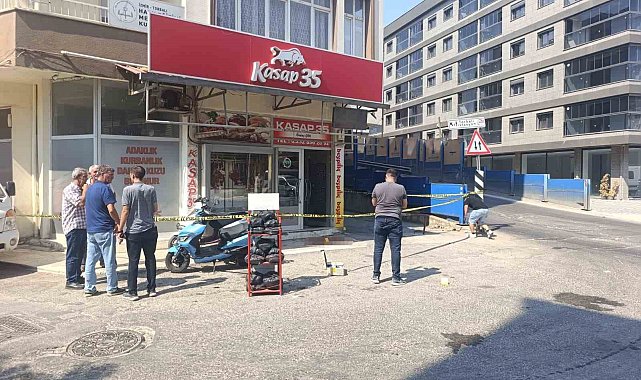 İzmir'de bıçaklı kavga: 2 yaralı