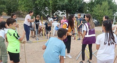 İzmit Belediyesinden Hatipköy'de renkli çocuk etkinliği