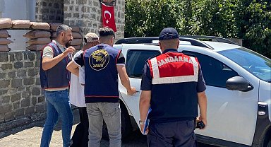 Jandarma ekipleri, aranması bulunan 23 şüpheliyi yakaladı