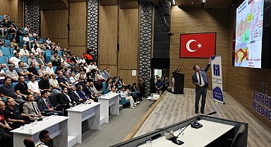 Japon Uzman Moriwaki, Kütahya'da deprem semineri verdi