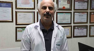 Kadın Hastalıkları ve Doğum Uzmanı Diribaş: "Yaz dönemlerinde gebelerin su tüketimini yaklaşık 2 kat arttırmalarını öneriyoruz"