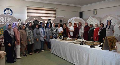 Kadınların el emeği ürünleri göz kamaştırdı