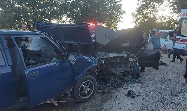 Kafa kafaya çarpıştılar: 1 ölü, 3 ağır yaralı