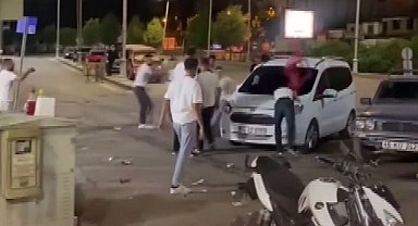 Kahramanmaraş'ta araca taşlı saldırı