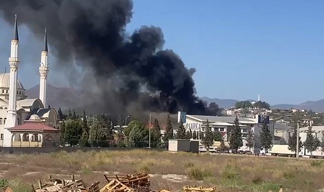 Kahramanmaraş'ta fabrika yangını