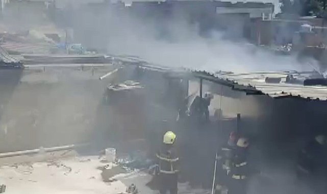 Kahramanmaraş'ta iş yeri yangını