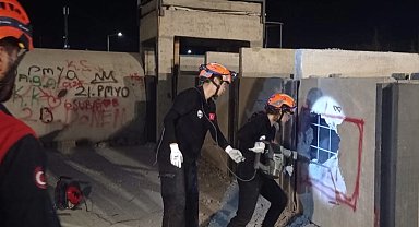 Kahramanmaraş'ta Bacıyan Timi'nden enkaz tatbikatı