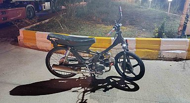 Kamyonetin çarptığı motosiklet sürücüsü yaralandı